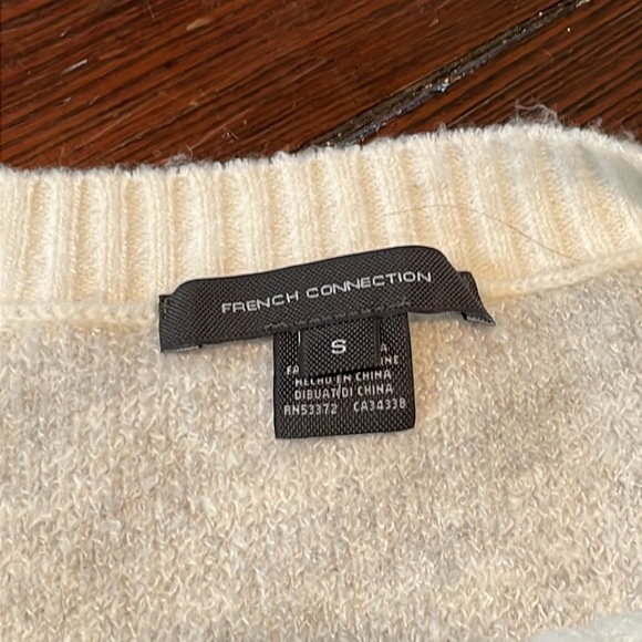 French Connection Women’s White and Gray Sweater Size S - Picture 2 of 7